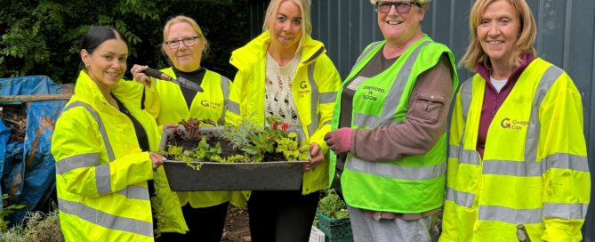 Volunteers Spruce Up Stretford